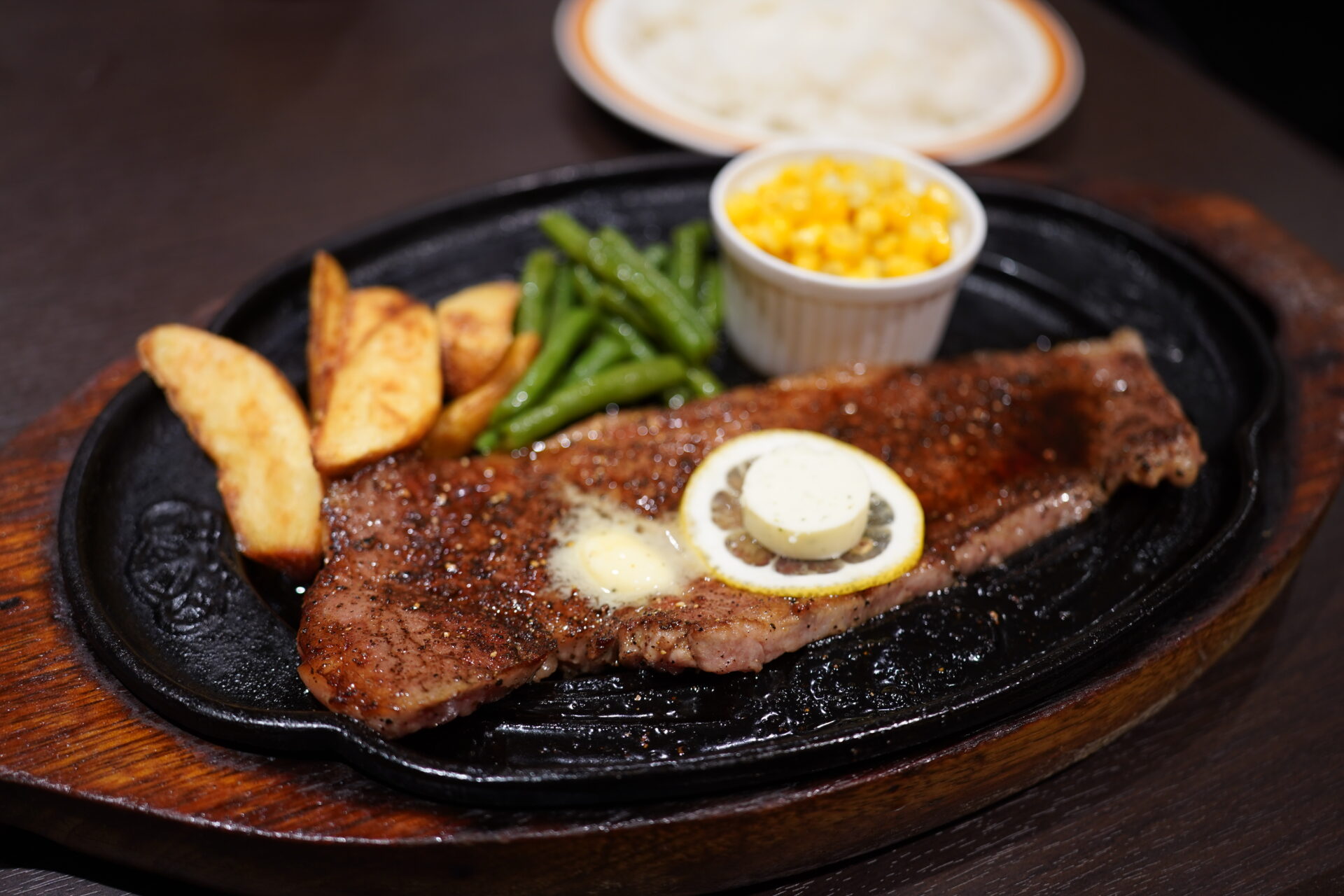 福江市街でランチ